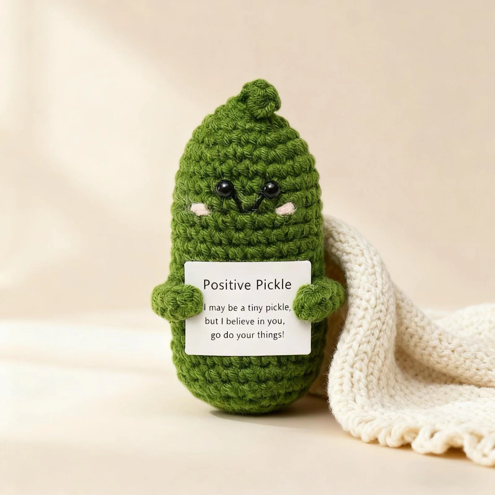 Home Textiles Trends - Nuova energia positiva Pickle Hug Pocket